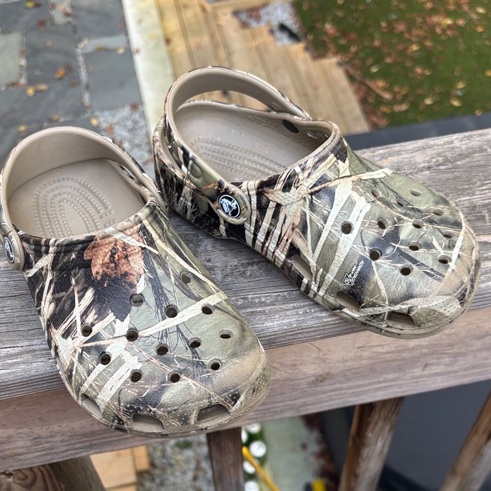 CROCS Kids Camo Sandals